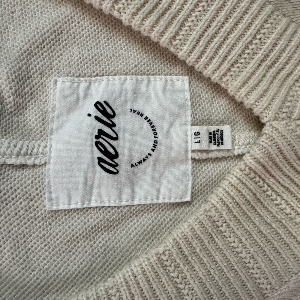 Aerie Soft Cream V-Neck Pullover - Picture 4 of 9